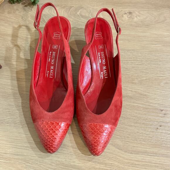 BBRUNO MAGLI Red VTG Pumps SZ 9 AA Cap Toe Slingback Heels Suede Snake Embossed - Picture 2 of 10